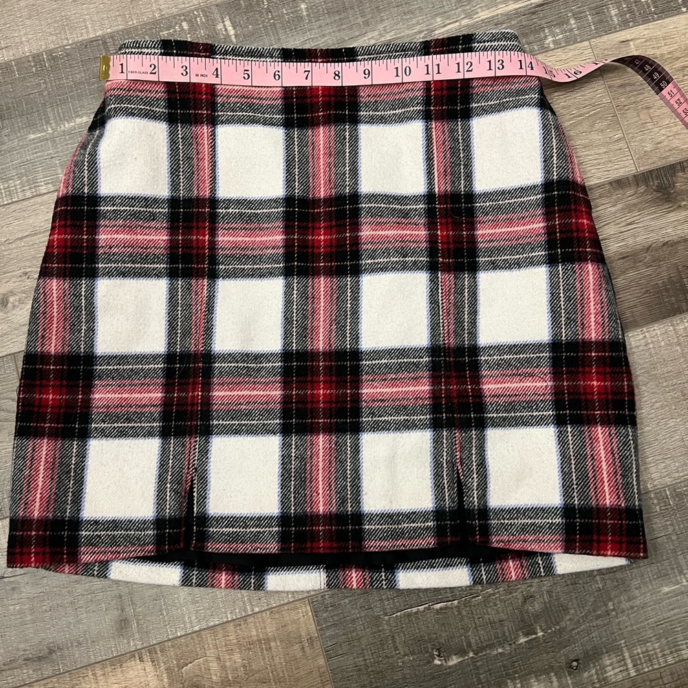 Hollister Plaid wool blend Mini Skirt with pockets, fully lined sz S EUC